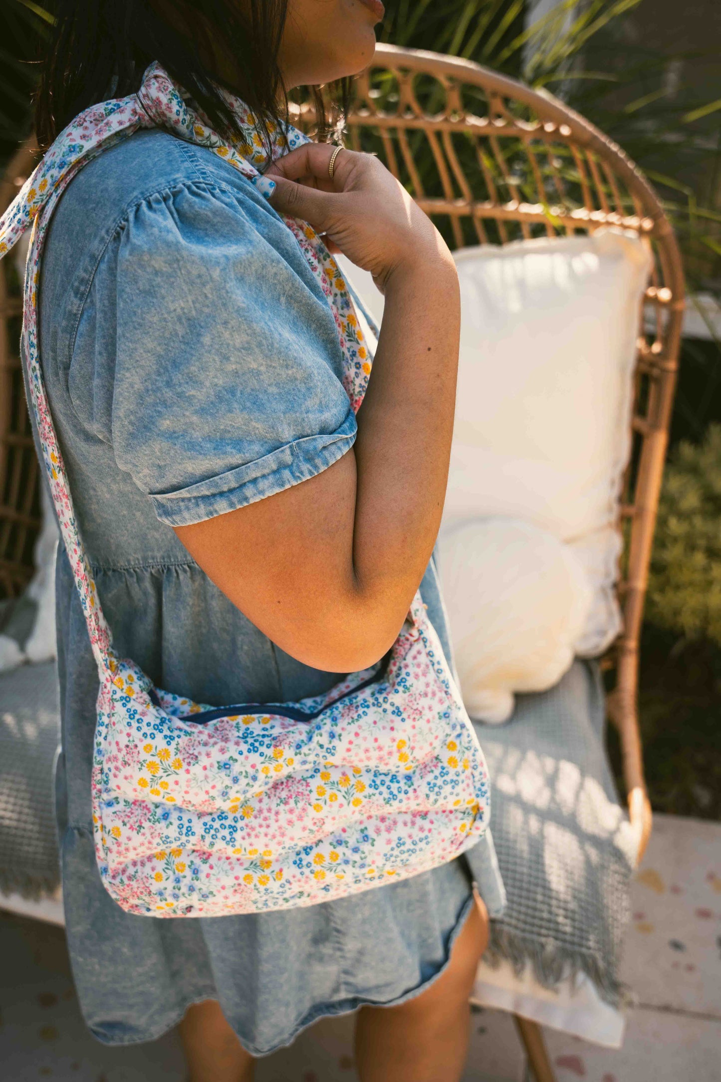 White Garden Wavy Furoshiki Bag