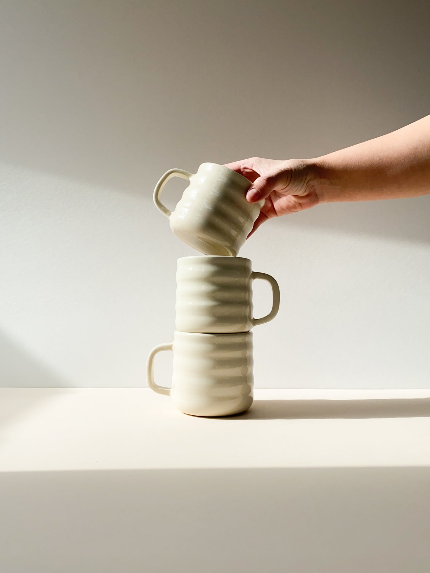 Porcelain Super Curvy Mugs