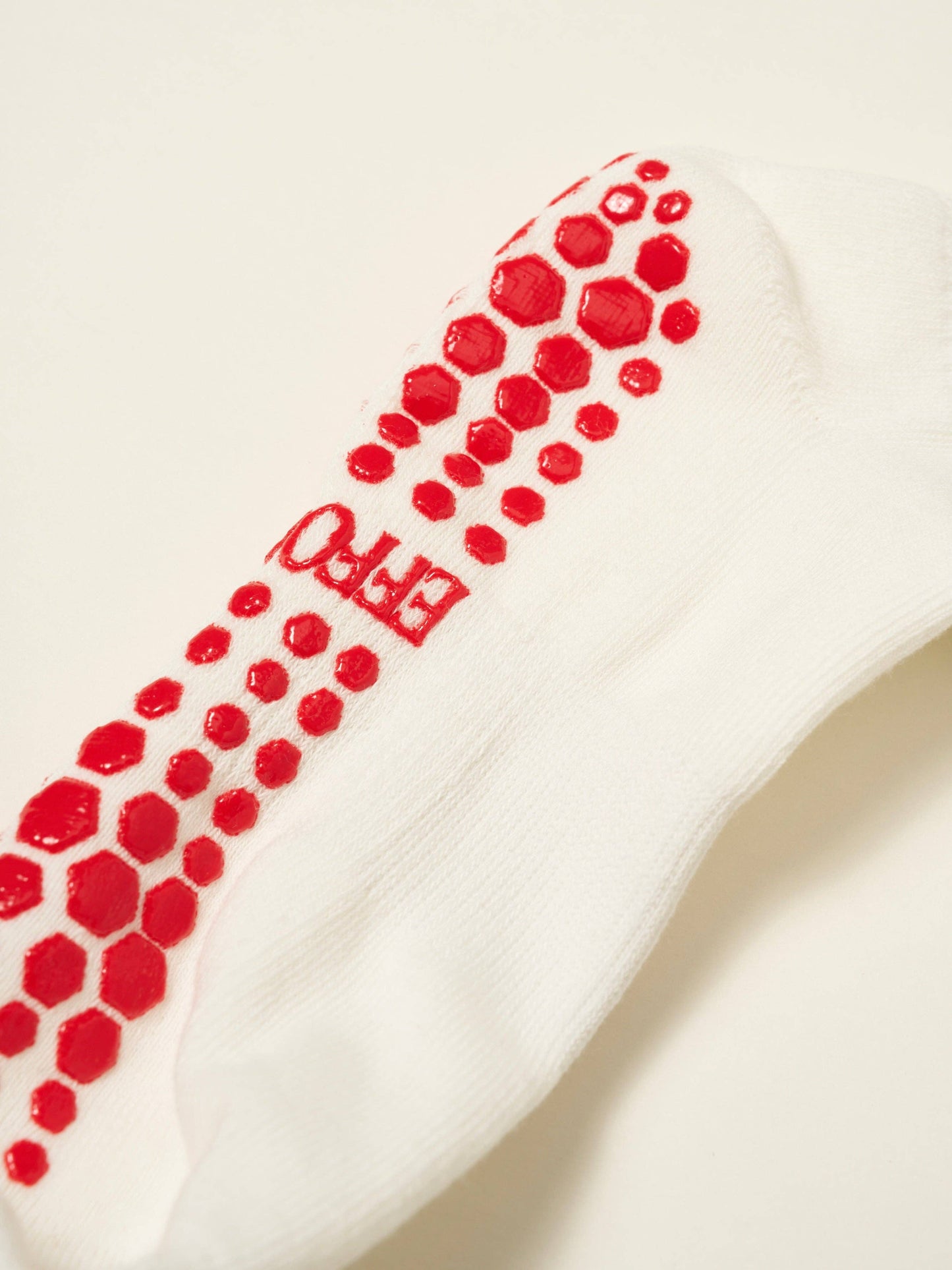 ❤️ Embroidery Heart Duo Ruffle Grip Sock