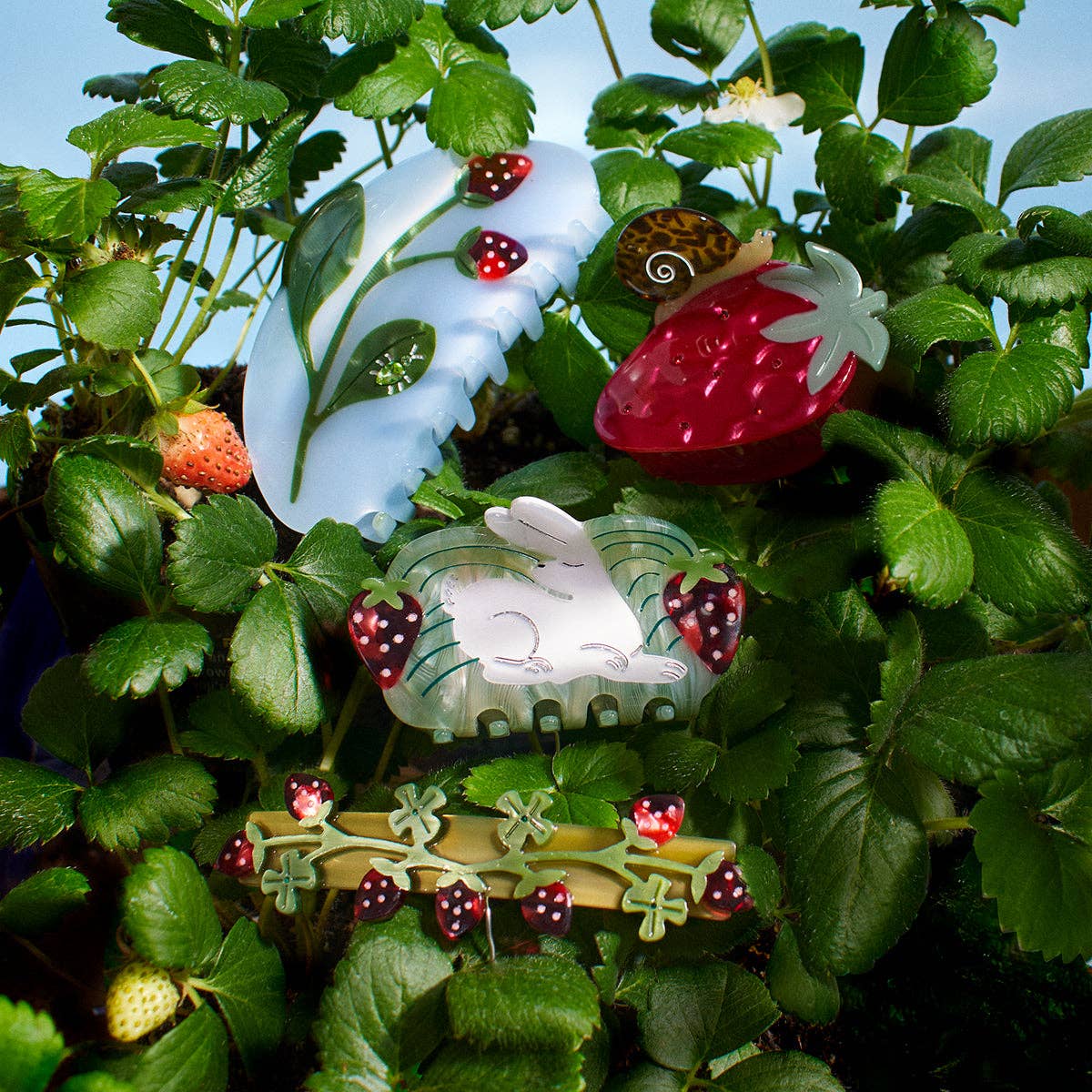 Forest Berry Strawberry Jewel Beetle Acetate Hiar Claw Clip