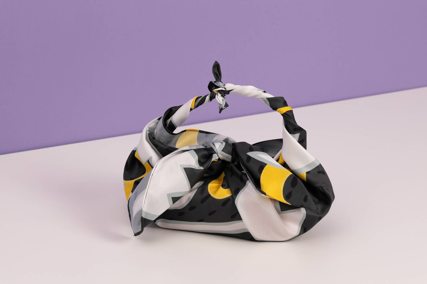 Furoshiki Reusable Japanese Fabric Gift Wrap White Tulip