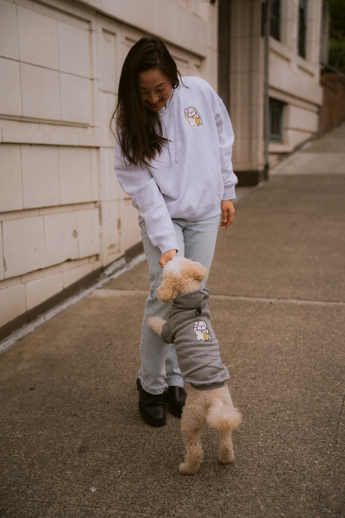 Maneki Dog Dog Hoodie - Grey