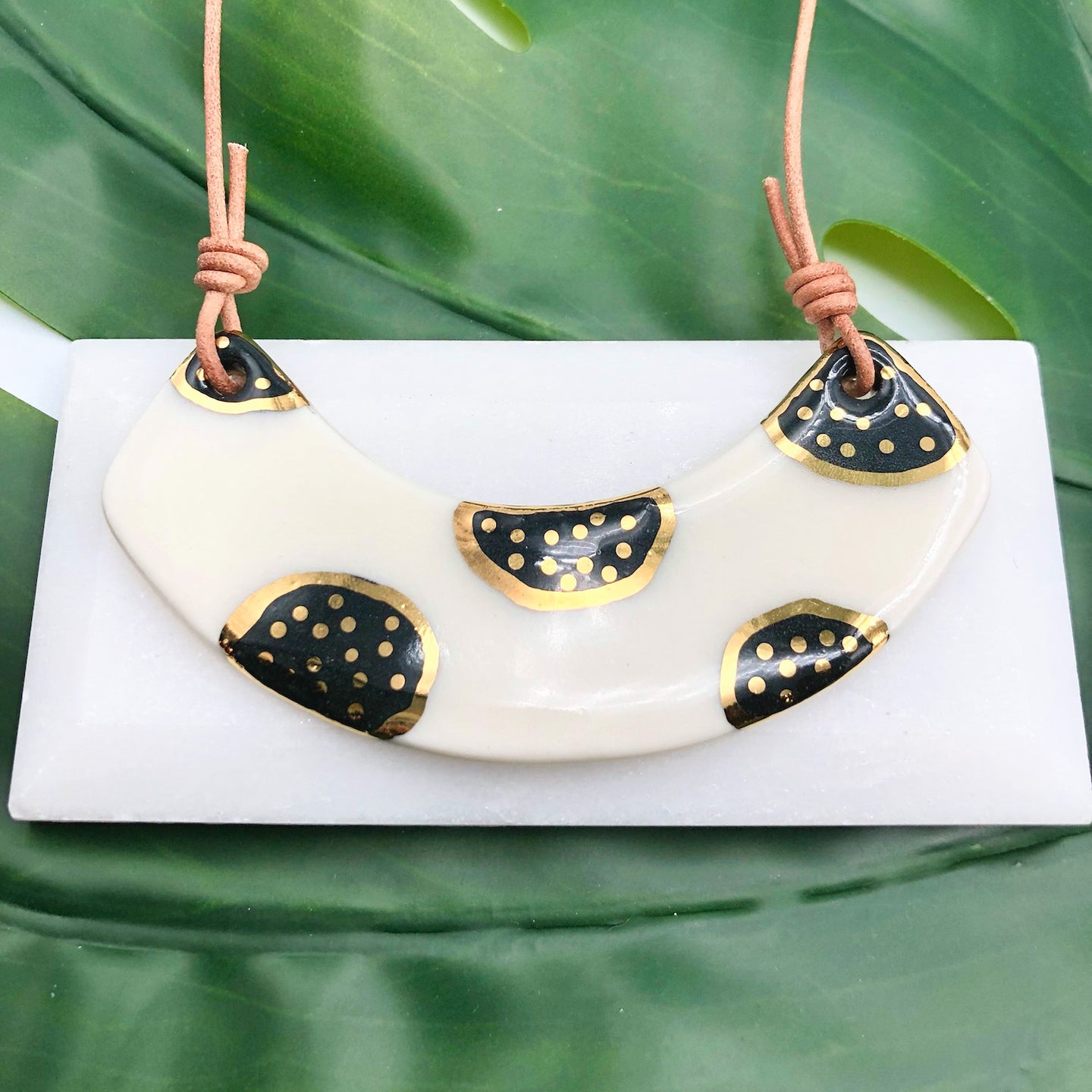 Black and White Arc Necklace