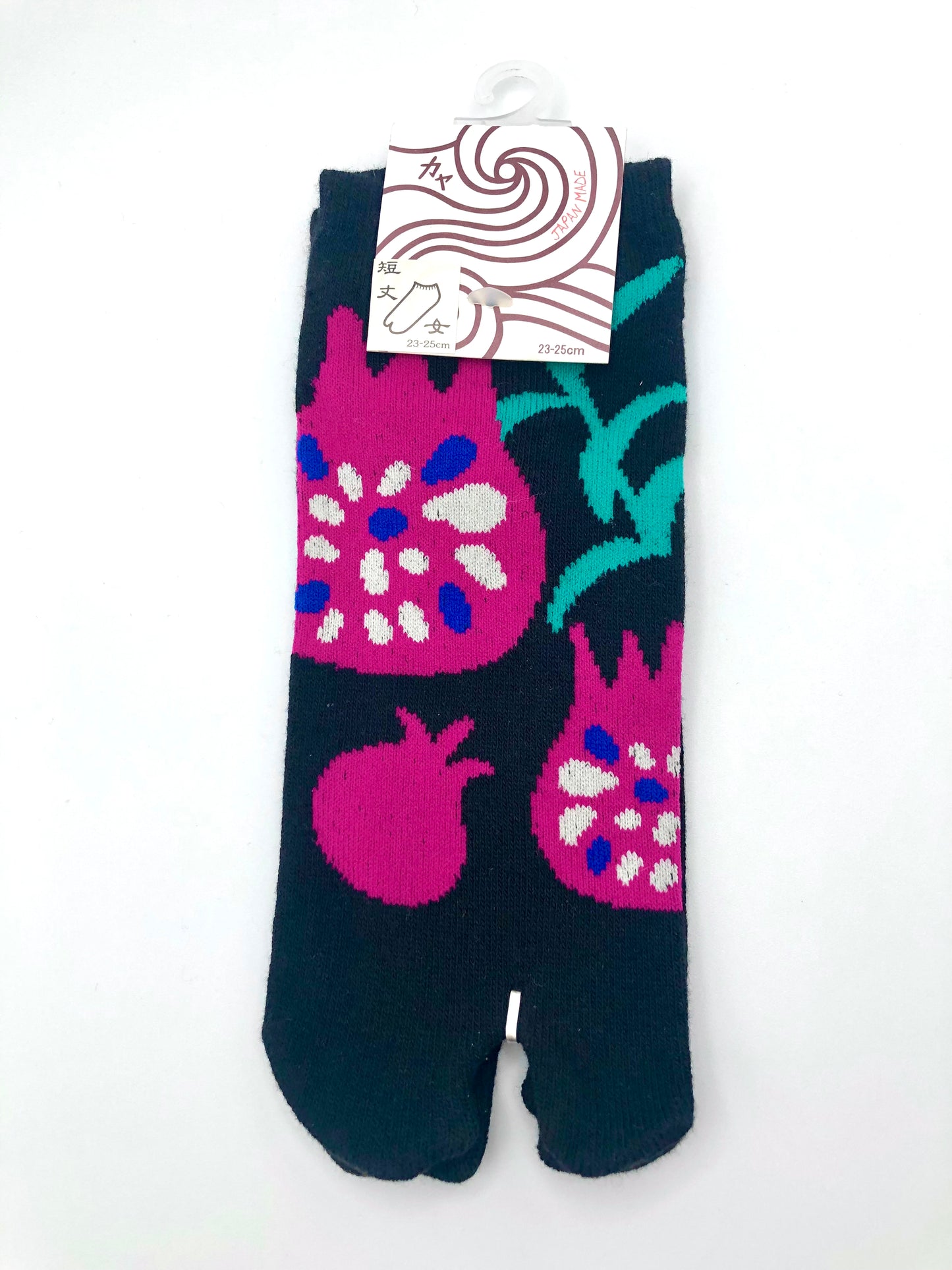 Pomegranate Short Tabi Socks