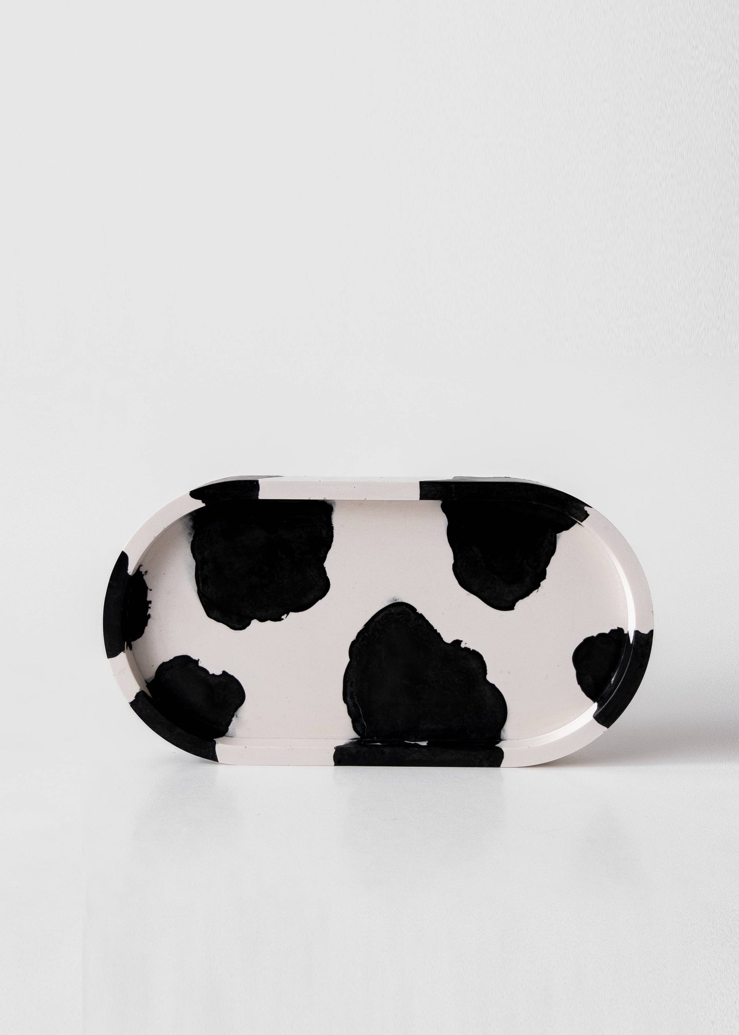 MOO Catch-All Oval Tray